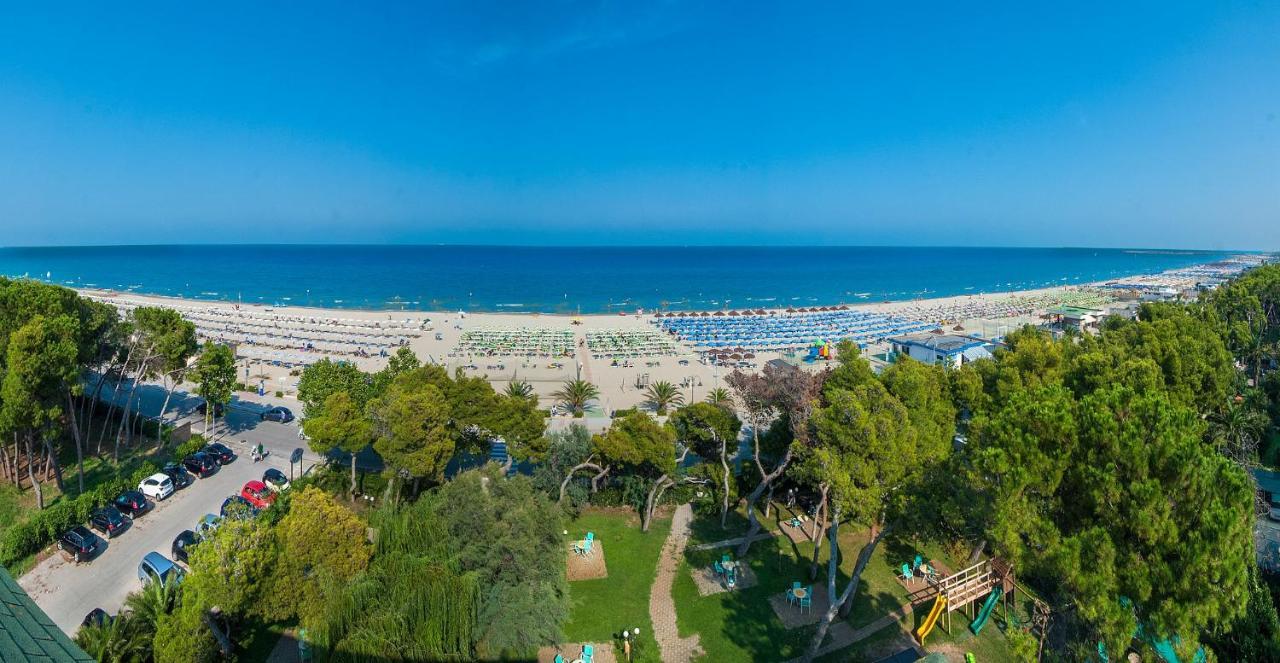 Hotel Smeraldo Giulianova Exterior photo